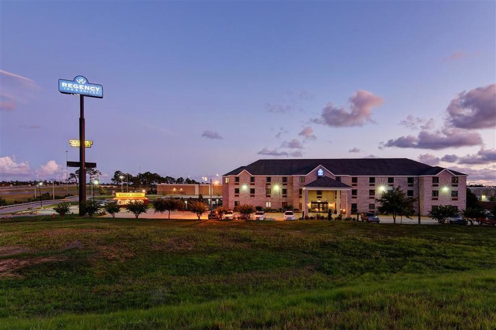 Regency Inn & Suites Biloxi Exterior photo